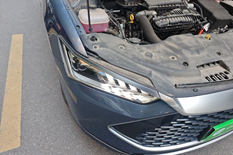 比亚迪 秦PLUS 2024款 荣耀版 DM-i 55KM领先型车身外观8