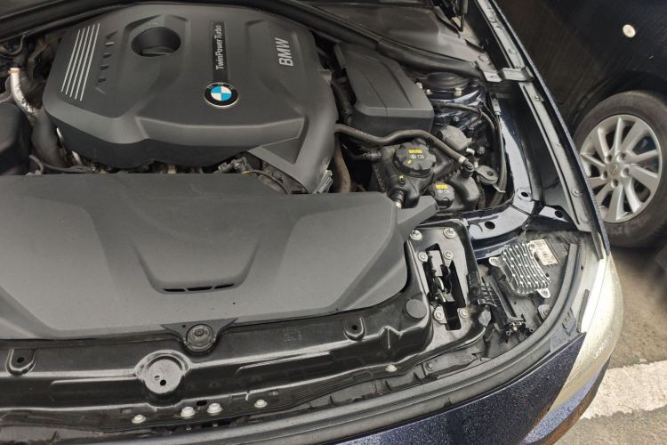 宝马3系GT 2017款 320i 时尚型局部细节9007