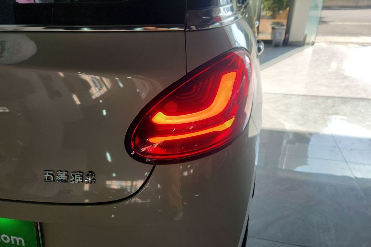 五菱汽车 五菱缤果 2023款 333km 悦享款车身外观9