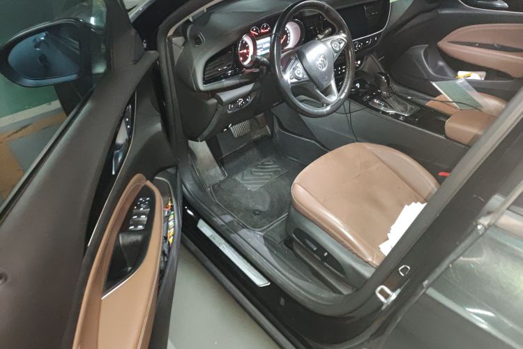 别克 君威 2017款 20T 精英型中控内饰7003