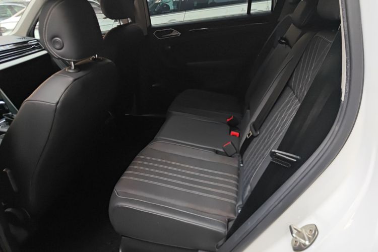 大众 途观L 2022款 330TSI 自动两驱舒享版中控内饰21