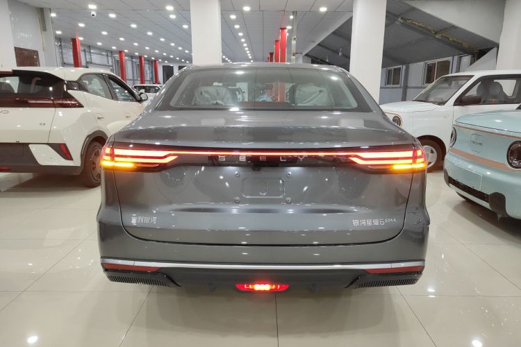 吉利银河 银河星耀6 2026款 60km启航版车身外观6004