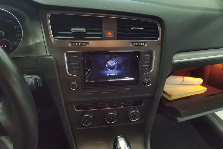 大众 高尔夫 2016款 230TSI 自动舒适型中控内饰16