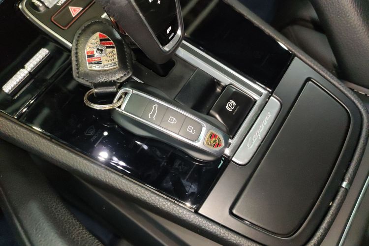 保时捷 Cayenne新能源 2021款 Cayenne E-Hybrid 2.0T中控内饰11