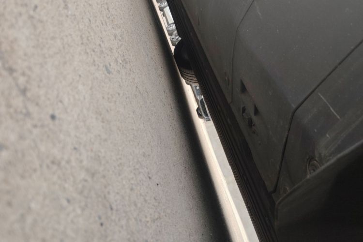 奔驰EQC 2020款 EQC 350 4MATIC局部细节9003