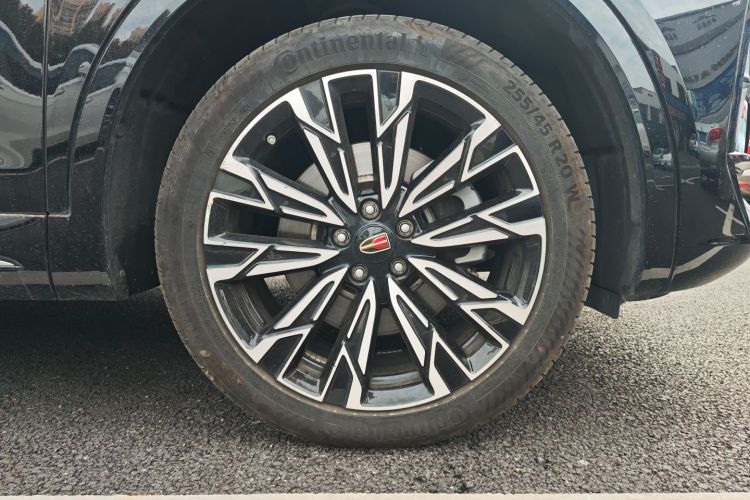 红旗HS5 2023款 2.0T 四驱旗享Pro版车身外观10