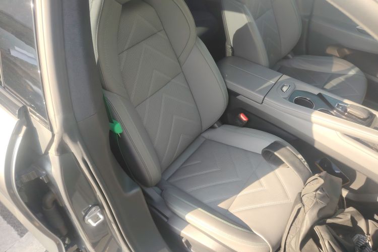 极氪001 2022款 长续航双电机 WE版局部细节41