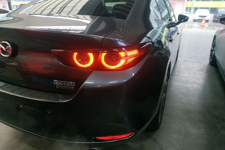 马自达3 昂克赛拉 2022款 2.0L 自动质睿版车身外观6006