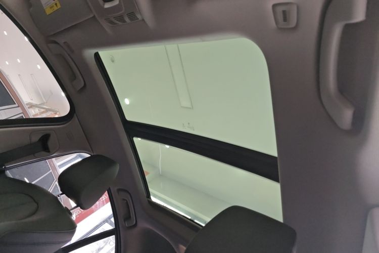 宝马1系 2018款 改款 118i 运动型中控内饰22