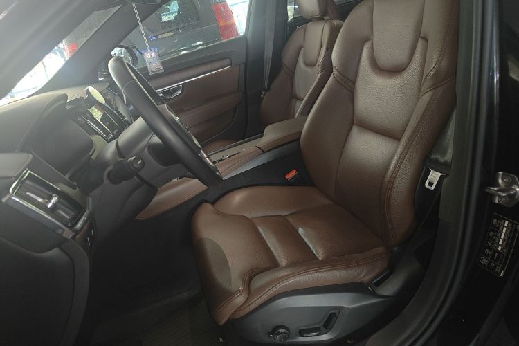 沃尔沃S90 2021款 B5 智远豪华版中控内饰19