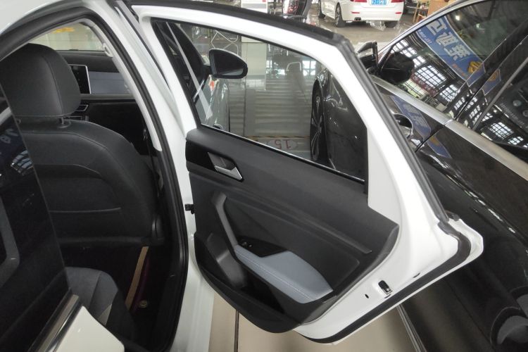 大众 朗逸 2023款 280TSI DSG满逸版中控内饰7006