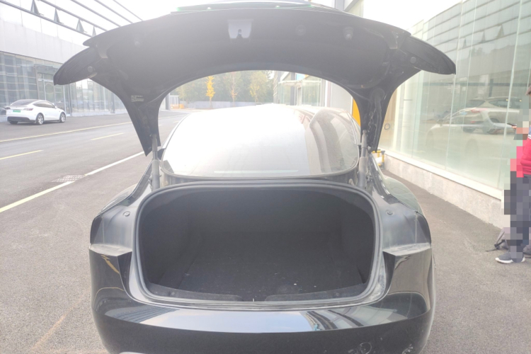 特斯拉 Model 3 2023款 长续航全轮驱动版局部细节23