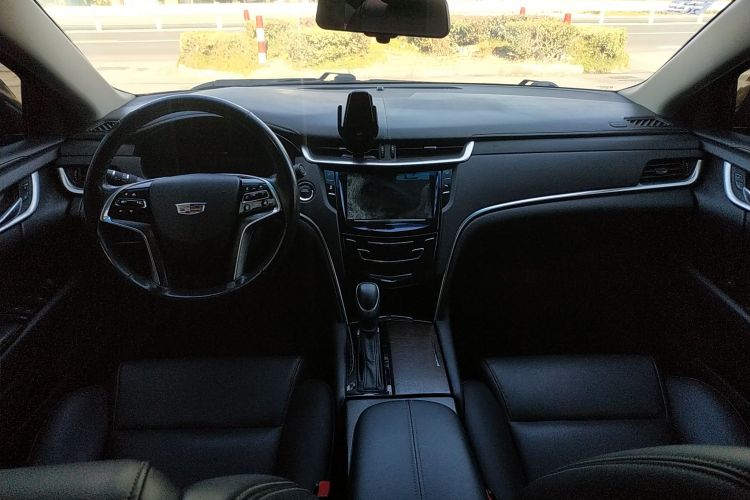 凯迪拉克XTS 2018款 28T 技术型中控内饰12