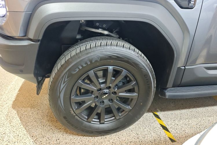 方程豹 豹5 2023款 领航版车身外观6007