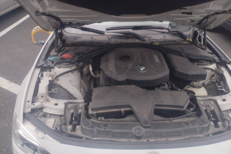 宝马3系 2017款 318i 时尚型局部细节9005