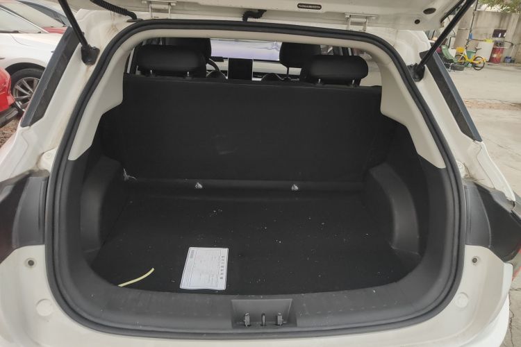 哪吒汽车 哪吒V 2021款 长续航娱乐版局部细节23