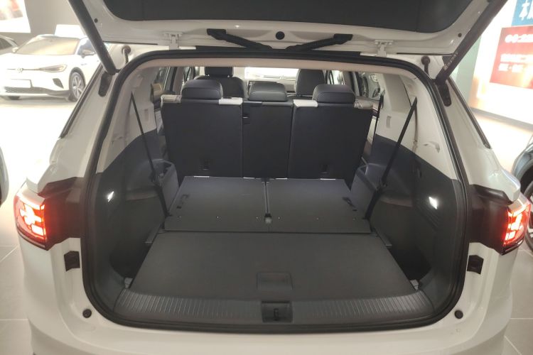 大众 ID.6 CROZZ 2024款 PRO机舱底盘23