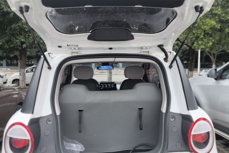 长安启源 长安Lumin 2022款 210km 香甜款机舱底盘23