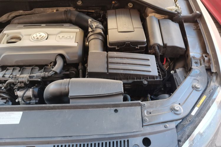 大众 帕萨特 2015款 1.8TSI DSG御尊版局部细节9007