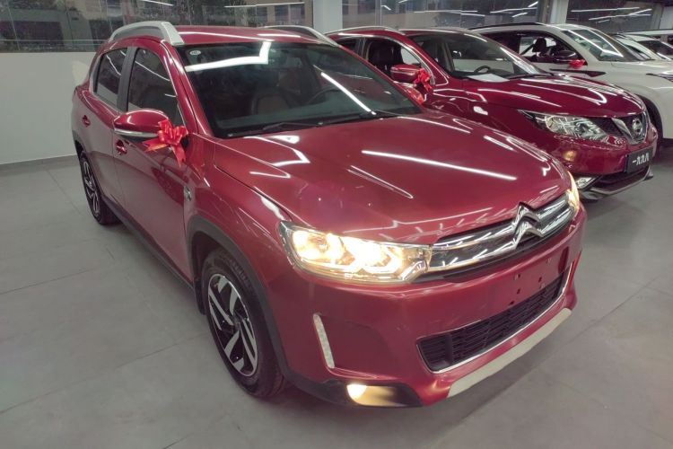 雪铁龙C3-XR 2015款 1.6L 自动先锋型车身外观3