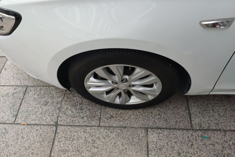 别克 英朗 2021款 改款 典范 1.5L 自动精英型车身外观6007