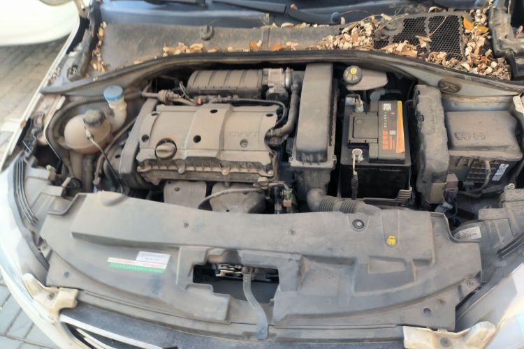 标致301 2016款 1.6L 手动舒适版局部细节24