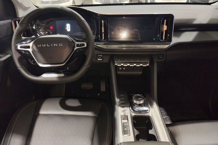 五菱汽车 五菱星云 2023款 2.0L DHT 旗舰版中控内饰7002