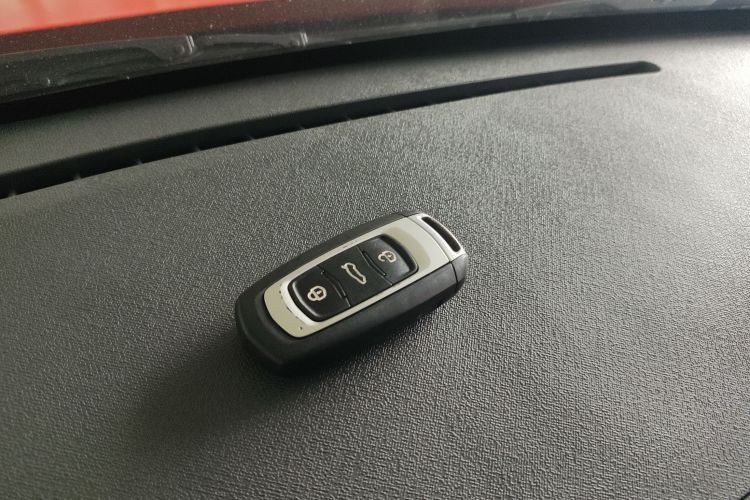 吉利银河 2025款 210km 熊猫骑士中控内饰11