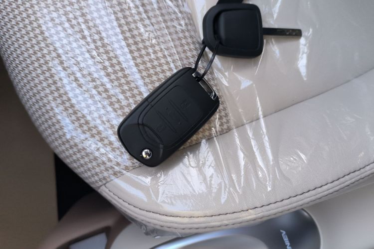 五菱汽车 宏光MINIEV 2025款 四门版 进阶款中控内饰11