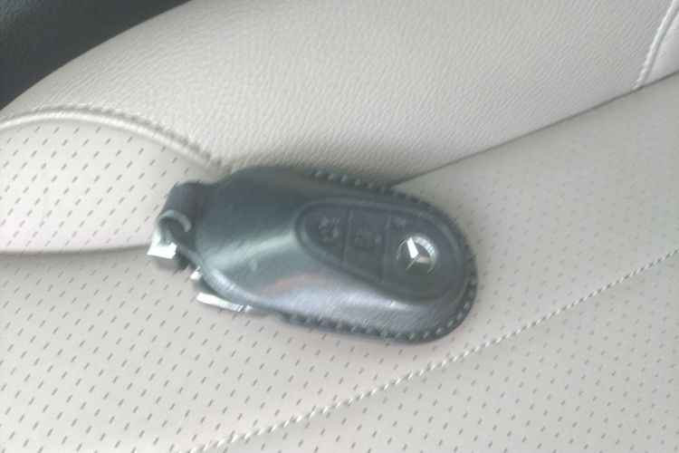 奔驰EQE SUV 2024款 500 4MATIC 豪华版中控内饰7001