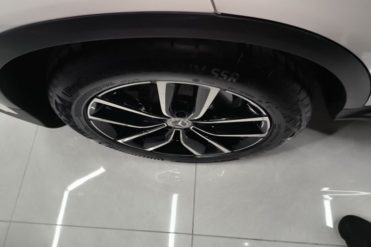 奔驰GLC 2022款 GLC 260 L 4MATIC 豪华型车身外观6008