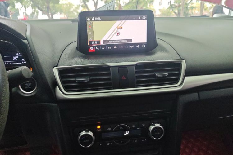 马自达3 昂克赛拉 2017款 三厢 1.5L 自动豪华型 国V中控内饰16