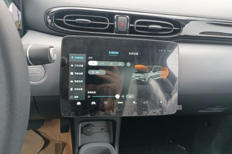 零跑汽车 零跑T03 2024款 200轻享版中控内饰16
