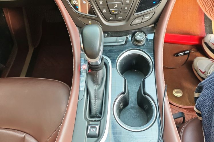 别克 昂科威 2019款 28T 四驱精英型 国VI局部细节18