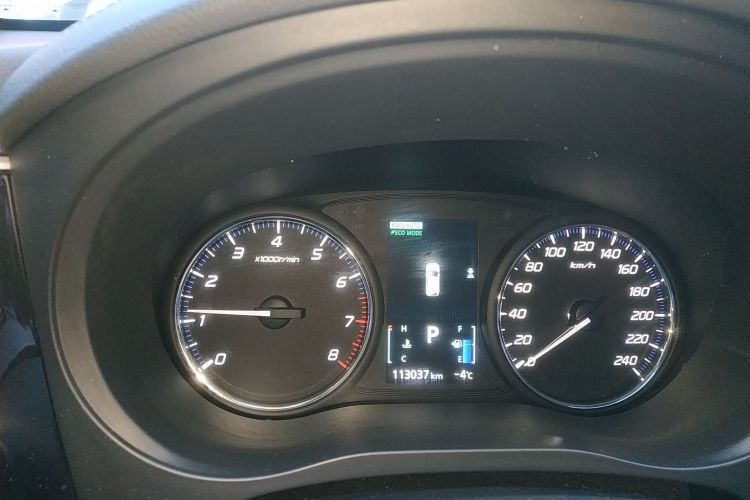 三菱 欧蓝德 2019款 2.4L 四驱致享版 7座 国V中控内饰14