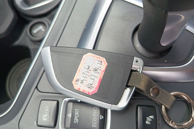 宝马3系 2018款 320Li 时尚型中控内饰7001