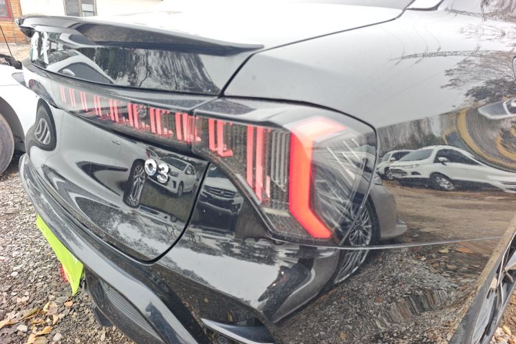 领克03 2023款 1.5TD DCT劲Pro车身外观9