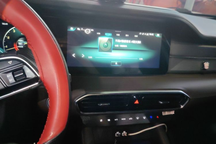 捷途X90 PLUS 2021款 1.6TD DCT别墅 5座局部细节16