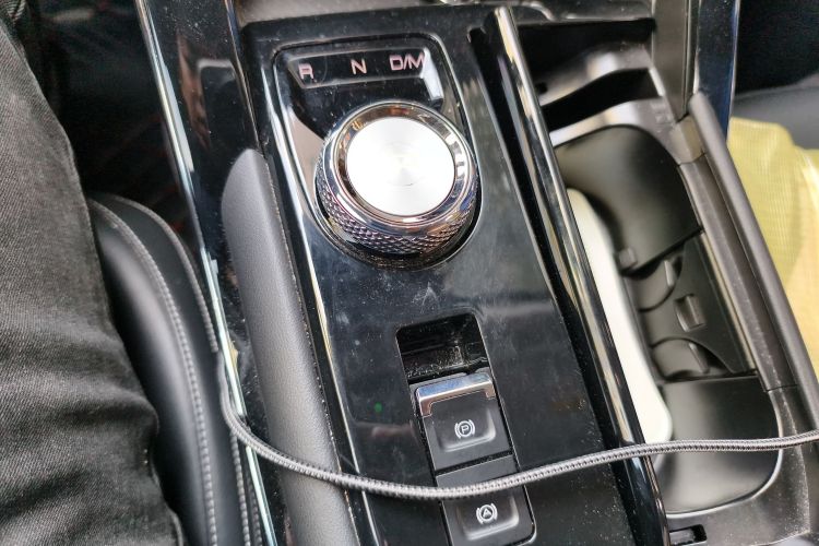 哈弗H6 2021款 第三代 1.5T 自动两驱Max中控内饰18