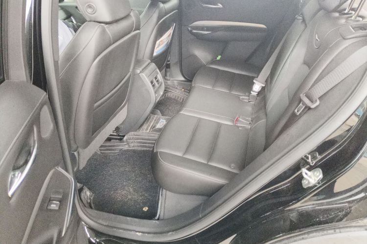 凯迪拉克XT4 2018款 28T 两驱领先型中控内饰7004