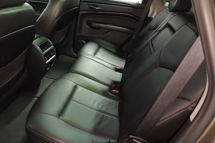 凯迪拉克SRX 2015款 3.0L 舒适型中控内饰7004