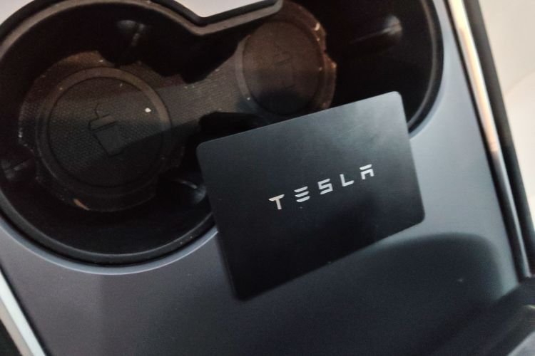 特斯拉 Model 3 2022款 后轮驱动版中控内饰11