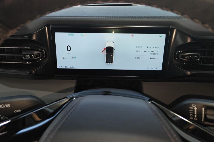 蔚来ES8 2020款 580KM 签名版 六座版中控内饰14