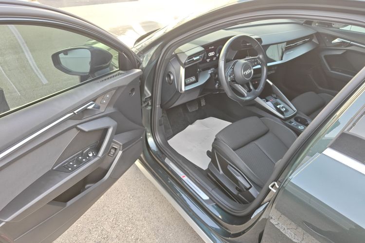 奥迪A3 2021款 A3L Limousine 35 TFSI 进取运动型中控内饰20