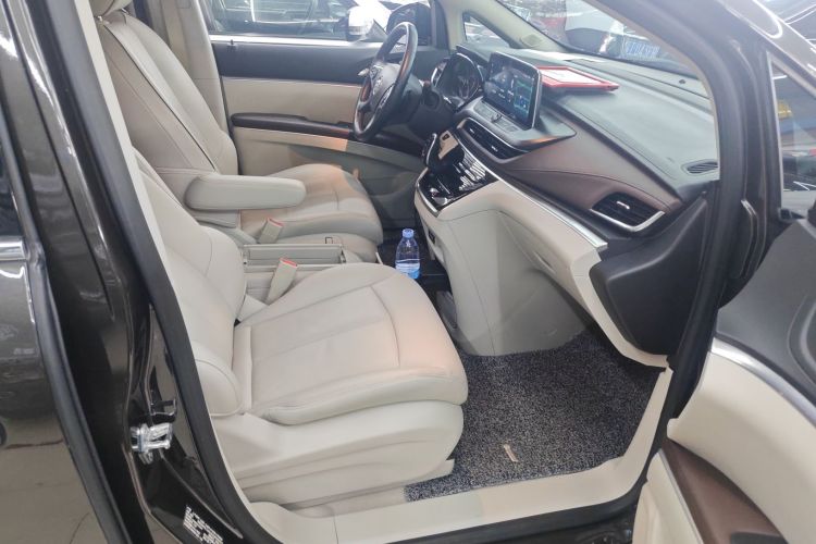 别克GL8 2021款 陆上公务舱 652T 豪华型局部细节41