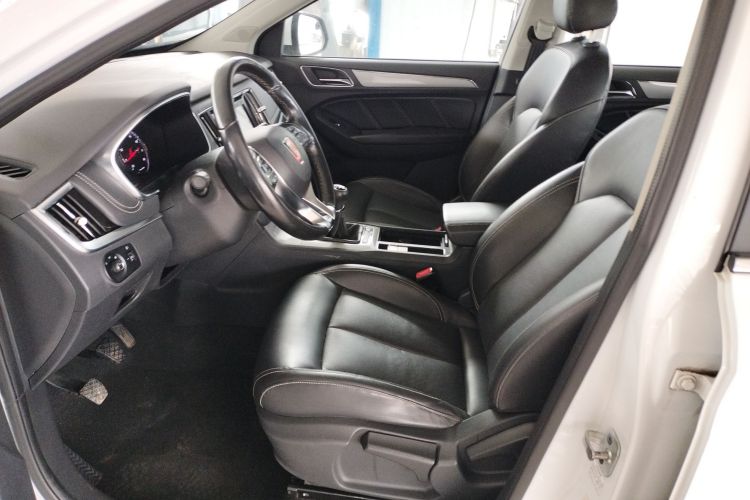 荣威RX5 2016款 20T 两驱手动旗舰版局部细节19