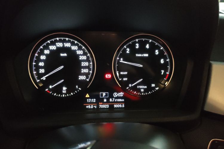 宝马X1 2019款 sDrive18Li 时尚型中控内饰14