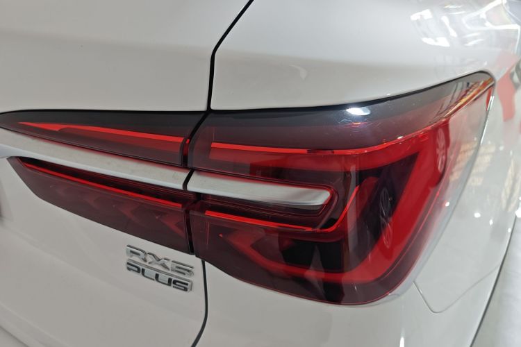 荣威RX5 2025款 PLUS 330TGI 自动领潮智惠版车身外观9