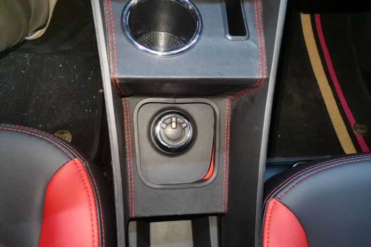 东风纳米EX1 2022款 PRO 虎曜版标准型中控内饰18