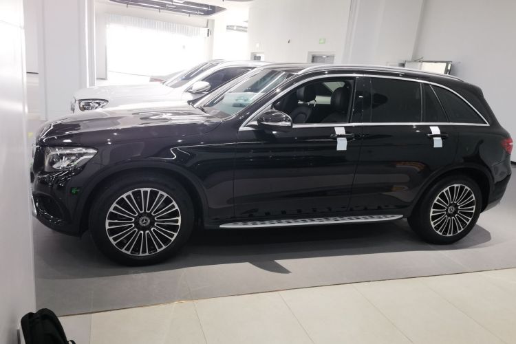 奔驰GLC 2018款 改款 GLC 200 4MATIC车身外观4